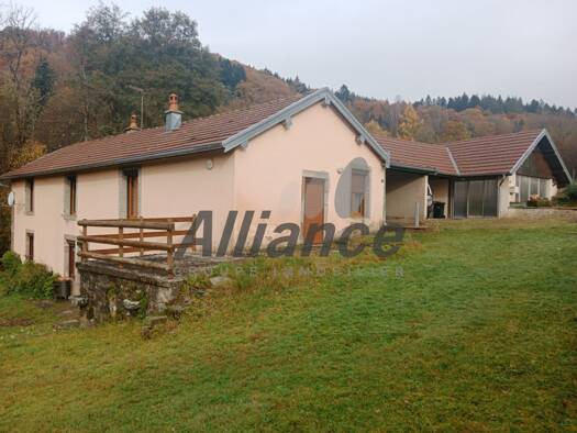 Maison à vendre 262 000 € 9 pièces 5 chambres 230 m² 23 627 m² de terrain Amage 70280