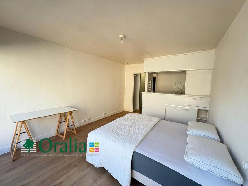 Maison à louer, 25m², PARIS 16E