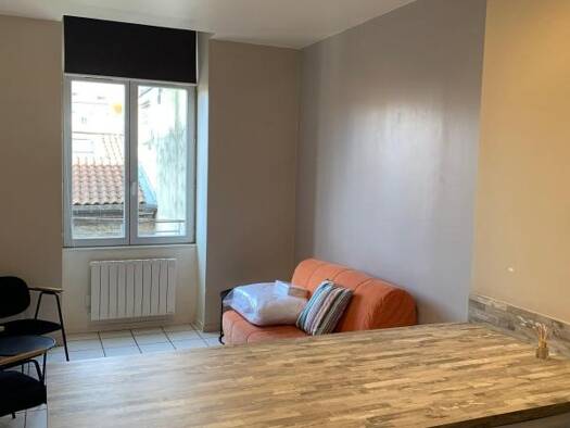Appartement à louer 700 € 1 pièce 23,7 m² 3ème étage Perrache Lyon 2ème arrondissement 69002
