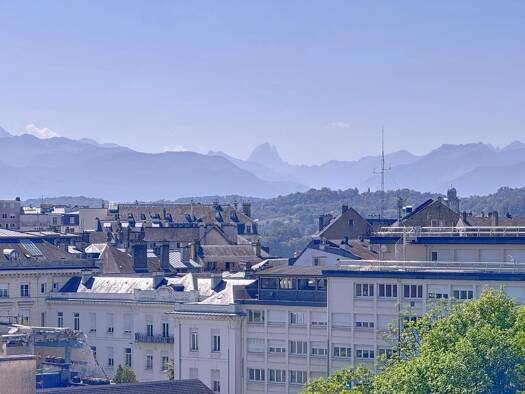 Duplex à vendre 639 000 € 7 pièces 5 chambres 222,3 m² Dufau-Tourasse Pau 64000