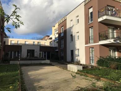 Appartement à louer 845 € 2 pièces 1 chambre 42 m² 1er étage Mennecy 91540