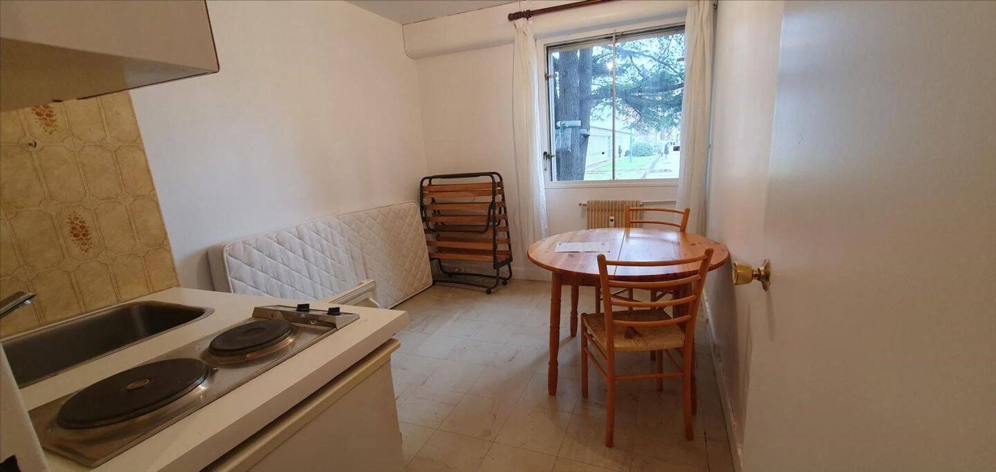 Maison à louer, 11m², NANTERRE