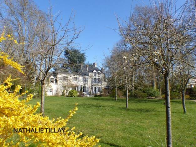 Maison à vendre 1 290 000 € 10 pièces 7 chambres 287 m² 10 082 m² de terrain Cd-Loiret Saint-Pryvé-Saint-Mesmin 45750