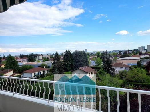 Appartement à louer 1 237 € 4 pièces 2 chambres 79,7 m² 4ème étage Centre Champagne-au-Mont-d'Or 69410