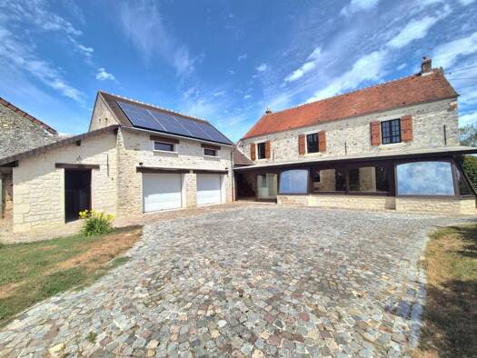 Maison à vendre 449 000 € 6 pièces 4 chambres 276 m² 1 653 m² de terrain Bannost-Villegagnon 77970
