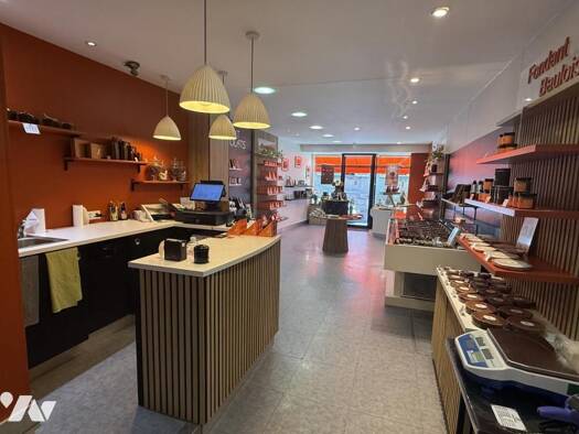 Immeuble à vendre 466 800 € 409 m² Cholet 49300