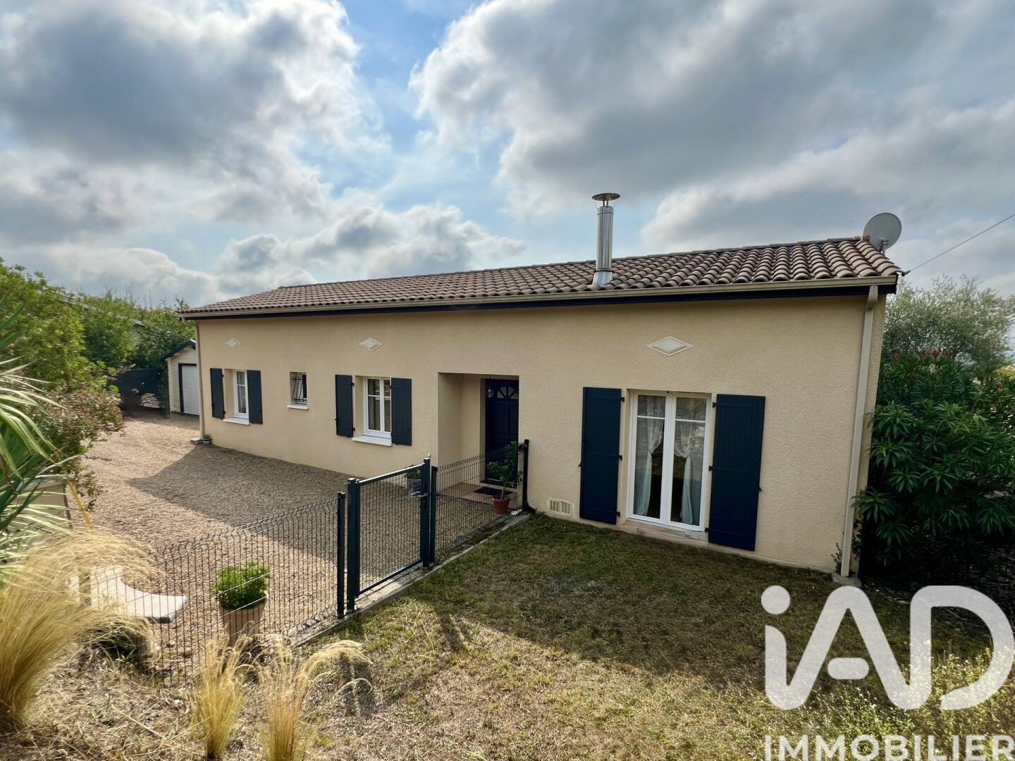 Maison à vendre, 129m², SAINT ROMAIN LA VIRVEE