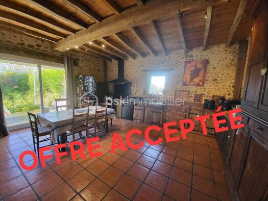 Ferme à vendre 449 000 € 14 pièces 7 chambres 381 m² Morlaàs 64160