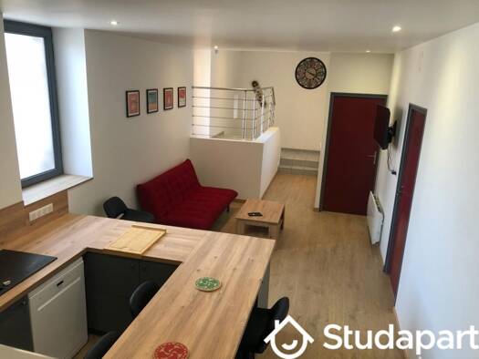 Appartement à louer 600 € 1 pièce 4 chambres 16 m² RDC Mondeville-Chassin Anglet 64600