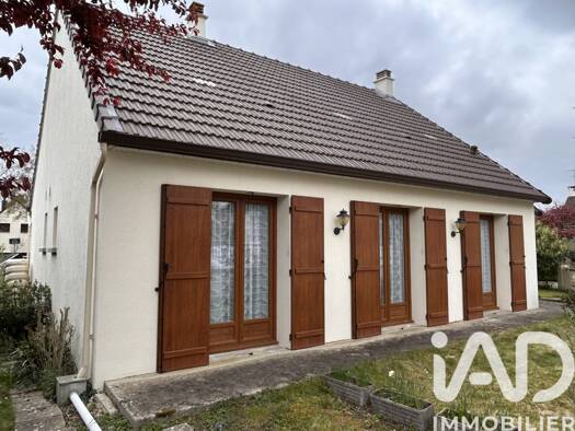 Maison à vendre 275 000 € 5 pièces 3 chambres 81,5 m² 439 m² de terrain Nord Ouest Vert-Saint-Denis 77240