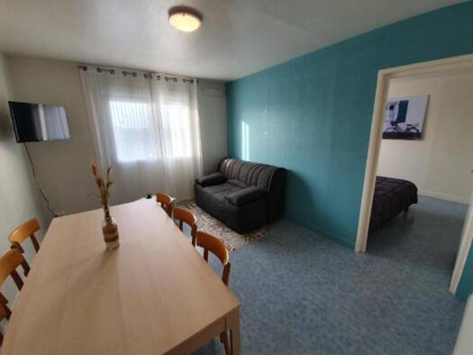 Appartement à louer 650 € 3 pièces 2 chambres 60 m² Étage 6/2 L'Aiguillon-la-Presqu'île 85460