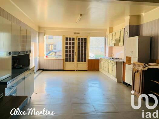 Immeuble à vendre 89 900 € 200 m² Floing 08200