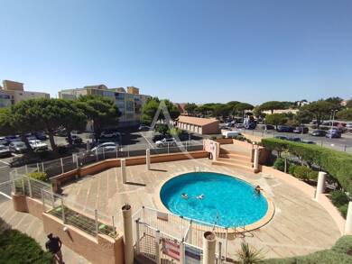 Appartement à louer 450 € 1 pièce 18 m² Étage 2/4 Gruissan 11430