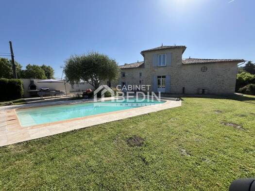 Maison à vendre 499 500 € 7 pièces 5 chambres 245 m² 1 282 m² de terrain Genissac 33420