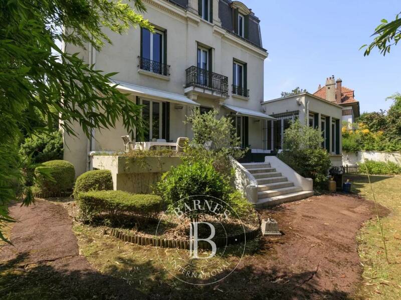 Maison à vendre, 370m², SURESNES