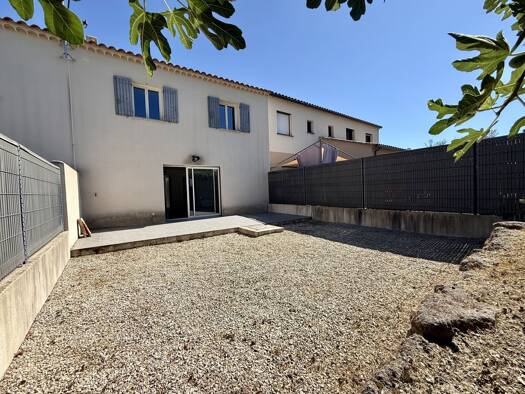 Maison à vendre 255 000 € 4 pièces 3 chambres 95 m² 250 m² de terrain Malemort-du-Comtat 84570