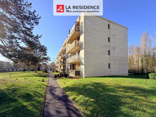 Appartement à vendre 170 000 € 2 pièces 1 chambre 50 m² Étage 2/3 Le Val d'Herblay Herblay-sur-Seine 95220