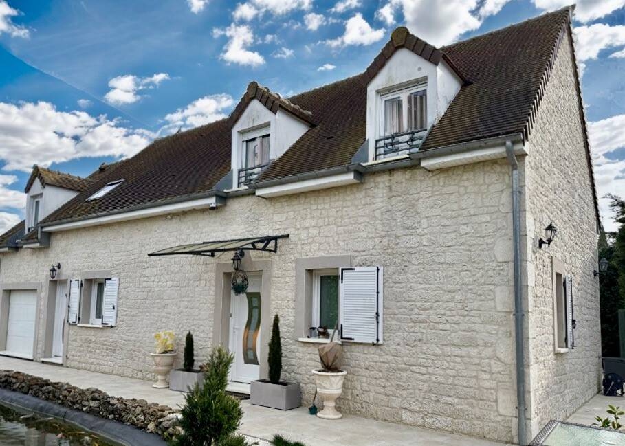 Maison à vendre, 200m², HOUDAN