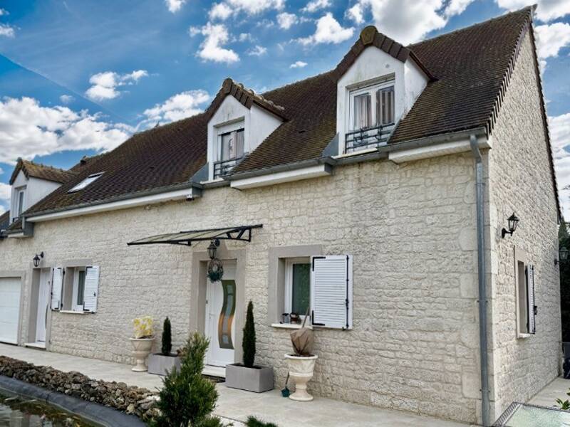 Maison à vendre, 200m², HOUDAN