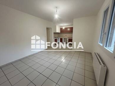 Appartement à louer 795 € 4 pièces 3 chambres 64,4 m² RDC Les Ponches-Les Naves Manosque 04100