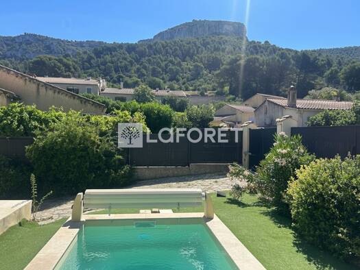 Maison à vendre 339 200 € 4 pièces 3 chambres 100 m² 355 m² de terrain Fontaine-de-Vaucluse 84800