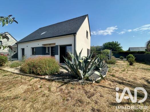 Maison à vendre 299 000 € 5 pièces 3 chambres 122 m² 727 m² de terrain Villebernier 49400