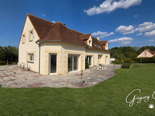 Maison à vendre 439 000 € 8 pièces 6 chambres 255 m² 2 950 m² de terrain Mutrécy 14220