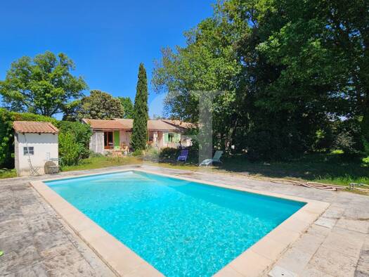 Maison de plain-pied à vendre 349 000 € 6 pièces 4 chambres 115 m² 1 200 m² de terrain Sainte-Cécile-les-Vignes 84290