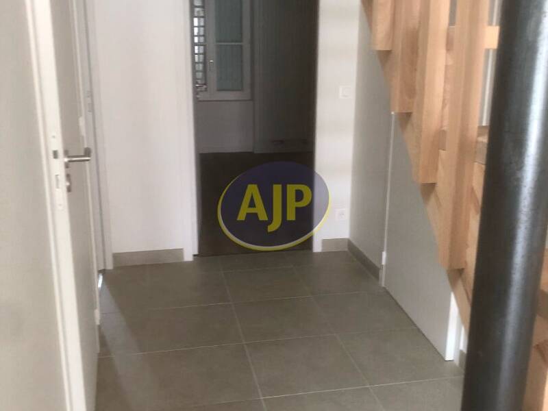 Maison à louer, 89m², ROCHEFORT