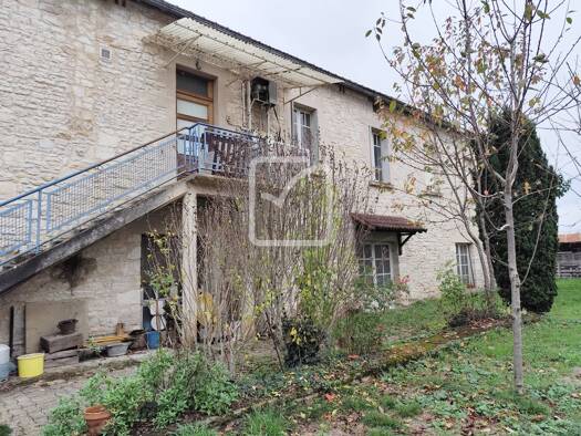 Maison à vendre 159 000 € 9 pièces 5 chambres 150 m² 600 m² de terrain Cressensac-Sarrazac 46600