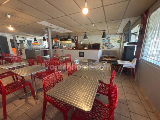Pizzeria à vendre Fonds de commerce 159 500 € 160 m² d'espace de restauration Branne 33420