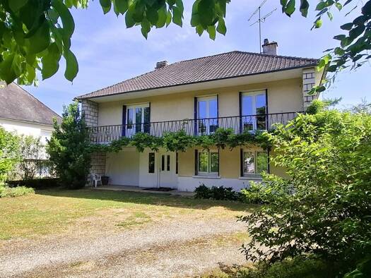 Maison à vendre 168 000 € 6 pièces 3 chambres 128 m² 2 365 m² de terrain Dixmont 89500