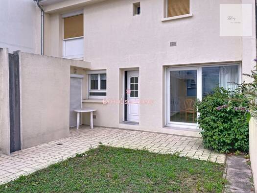 Maison à vendre 180 500 € 6 pièces 3 chambres 100 m² 219 m² de terrain Les Sablonnières Saran 45770