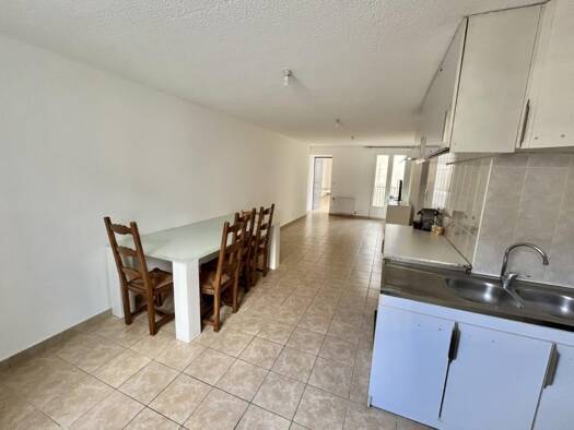 Appartement à louer 695 € 3 pièces 2 chambres 67 m² 1er étage centre Ville-La Chartonnière-La Barre Villefranche-sur-Saône 69400