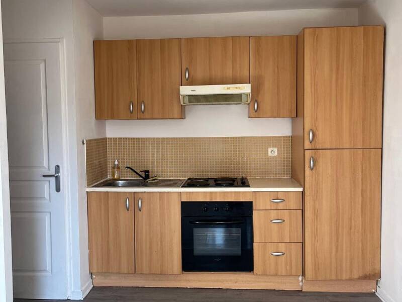 Maison à louer, 31m², SEPTEMES LES VALLONS