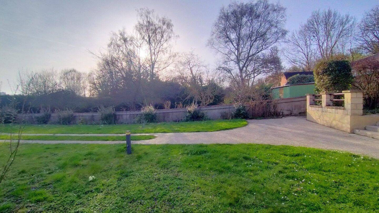 Maison à vendre, 165m², FOLLAINVILLE DENNEMONT