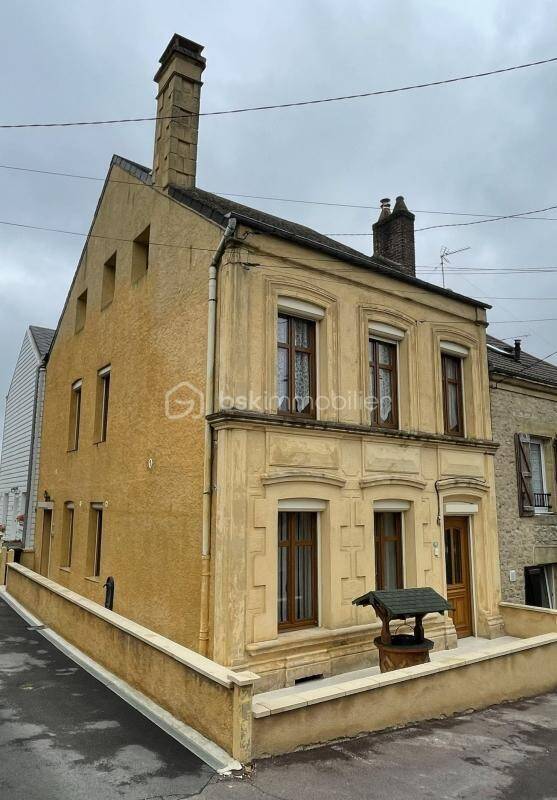Maison à vendre, 131m², VIVIER AU COURT