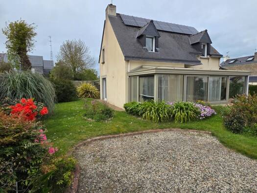 Maison à vendre 436 800 € 5 pièces 4 chambres 102 m² 552 m² de terrain Gare-La Saudrais-La Vicomte Dinard 35800