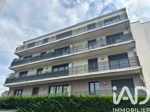 Appartement à vendre 229 000 € 1 pièce 37 m² Étage 1/3 Vieux Pont Nanterre 92000