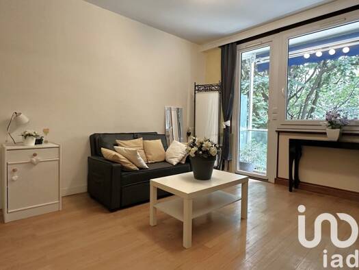 Appartement à vendre 155 000 € 1 pièce 44 m² Étage 2/11 Centre-Stade Chambéry 73000