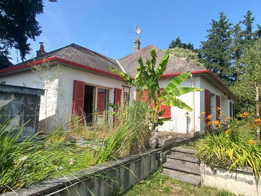 Maison de plain-pied à vendre 190 000 € 6 pièces 3 chambres 151 m² 2 148 m² de terrain Challuy 58000