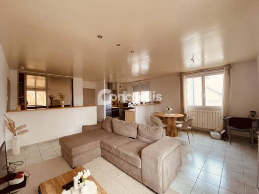 Appartement à vendre 135 000 € 5 pièces 3 chambres 71,4 m² Étage 2/2 Neuves-Maisons 54230