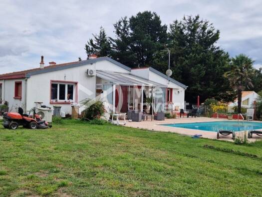 Maison à vendre 430 000 € 7 pièces 4 chambres 226 m² 1 244 m² de terrain L'Île-d'Olonne 85340