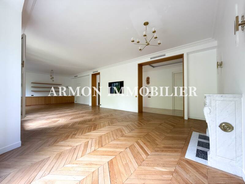 Maison à louer, 210m², PARIS 7E