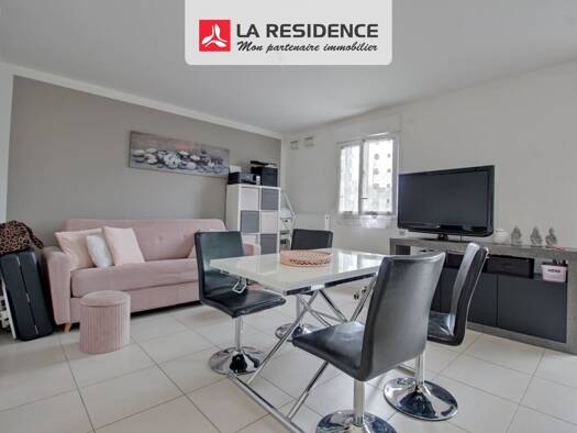 Appartement à vendre 185 000 € 1 pièce 30 m² RDC/4 La Croix Blanche-Les Richebourgs Sartrouville 78500