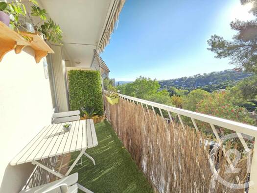 Appartement à vendre 171 000 € 3 pièces 2 chambres 58,5 m² 1er étage Toulon 83200
