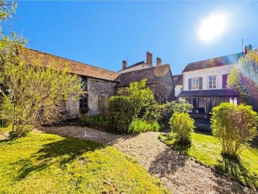 Maison à vendre 575 000 € 10 pièces 6 chambres 223 m² Pacy-sur-Eure 27120