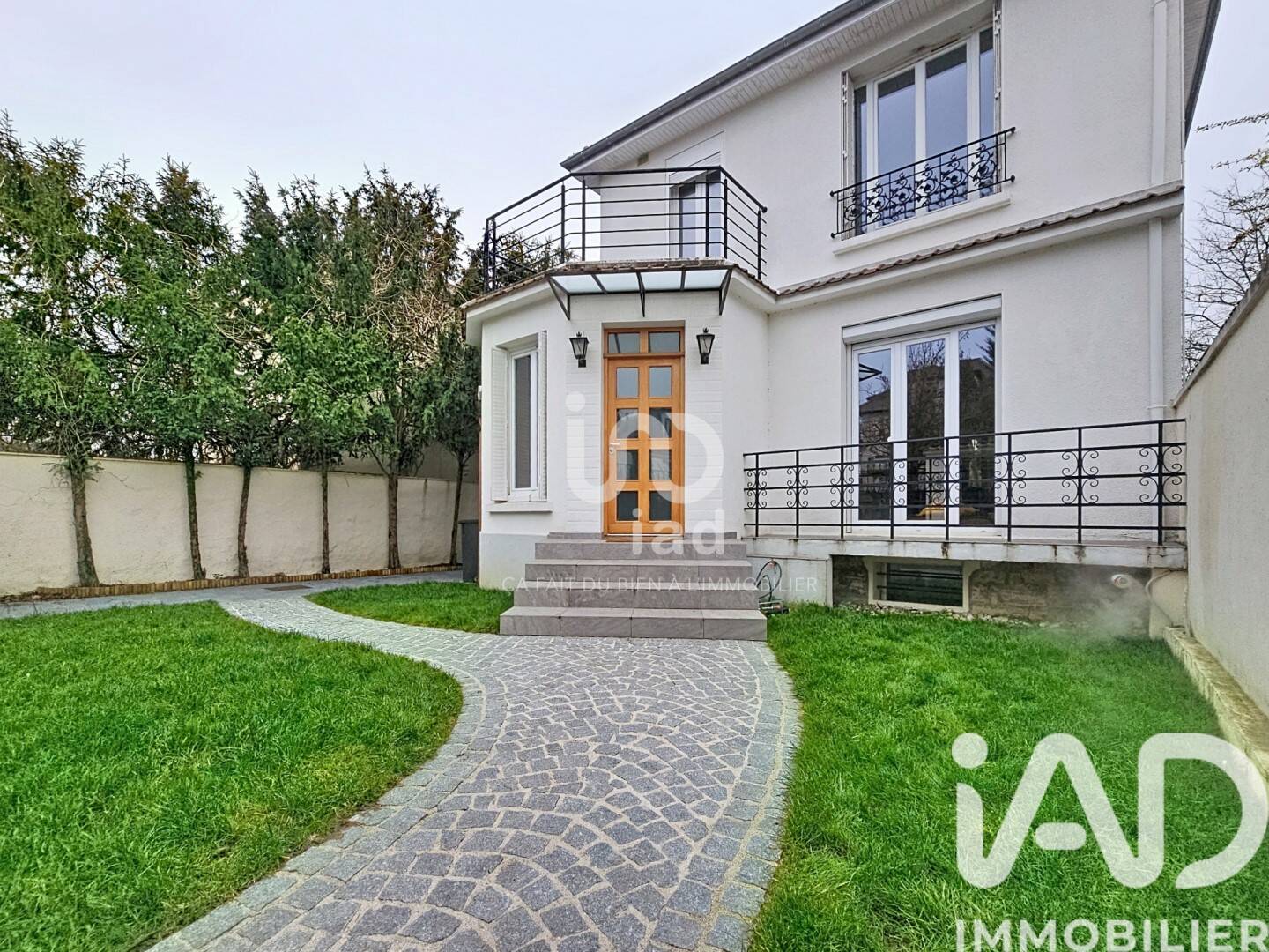 Maison à vendre, 120m², SAINT MAUR DES FOSSES