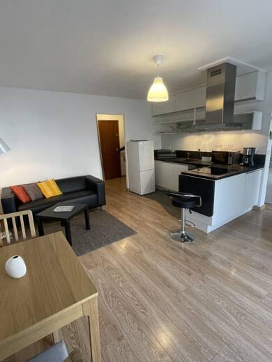 Appartement à louer 720 € 2 pièces 1 chambre 41 m² Étage 1/4 Pastières Chartres 28000