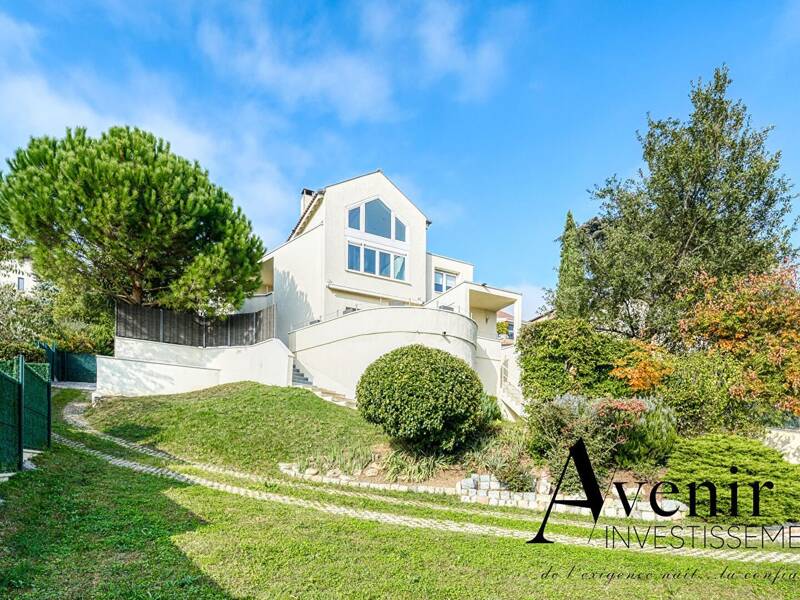 Maison à vendre, 221m², RILLIEUX LA PAPE